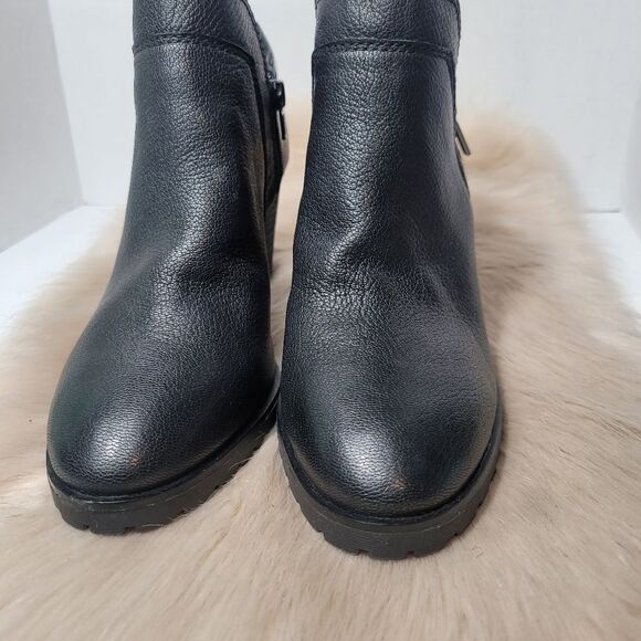 Lucky Brand Natalee Heeled Lugged Sole Side Zip Ankle Bootie Size 7.5 - Picture 2 of 10